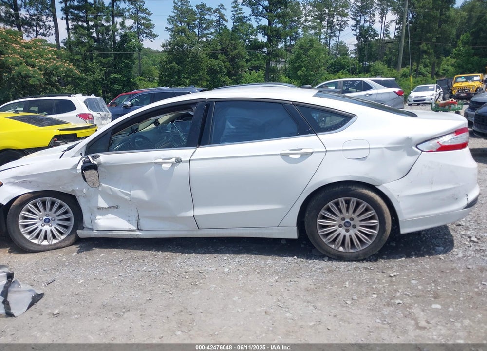 2016 FORD FUSION VIN: 3FA6P0LU3GR235173