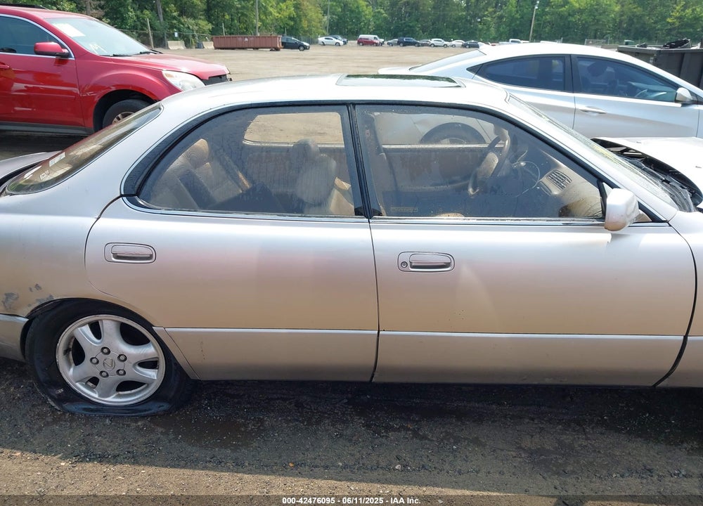 1995 LEXUS ES 300 VIN: JT8GK13T4S0129543
