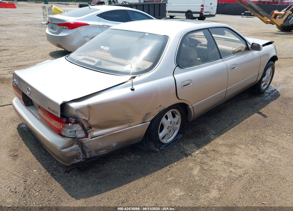 1995 LEXUS ES 300 VIN: JT8GK13T4S0129543
