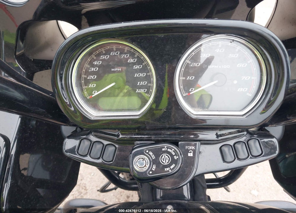 2021 HARLEY-DAVIDSON FLTRXS VIN: 1HD1KTP11MB619200