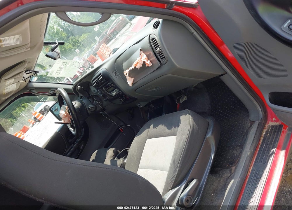 2004 FORD RANGER EDGE/TREMOR/XLT VIN: 1FTYR45E64PA95875