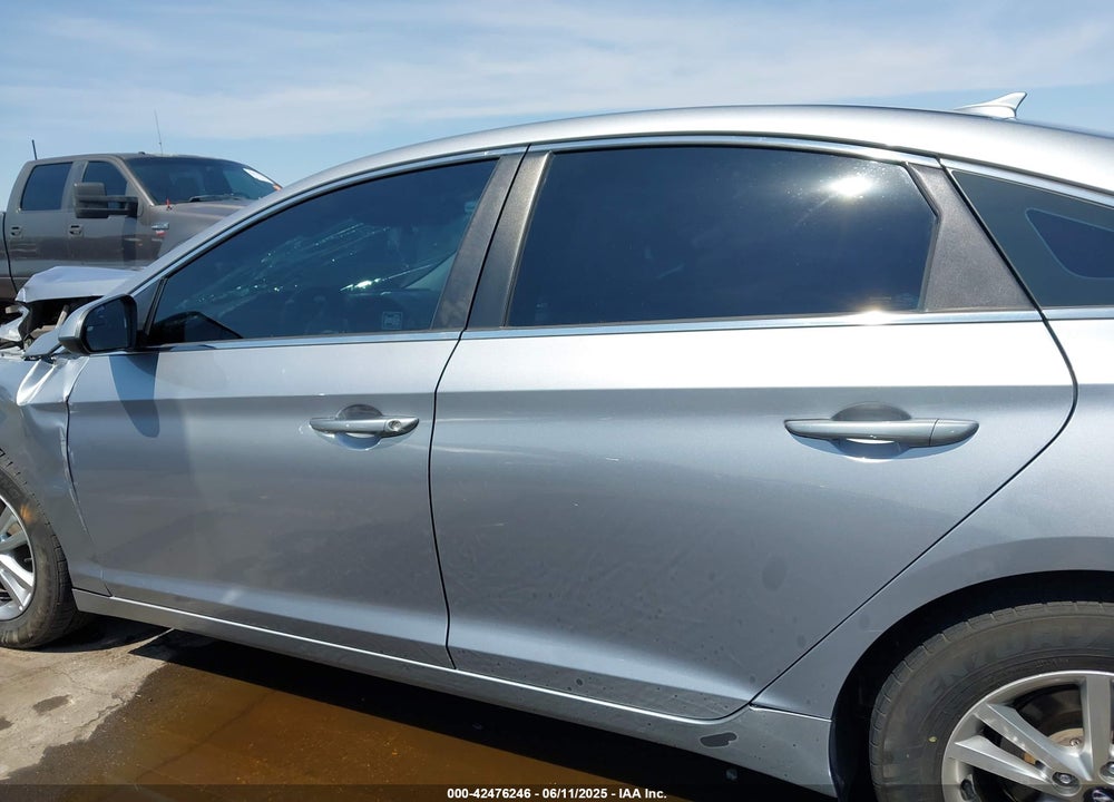 2016 HYUNDAI SONATA VIN: 5NPE24AF8GH402114