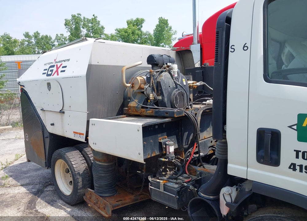 2023 ISUZU NPR HD VIN: 54DC4W1D9PS209205