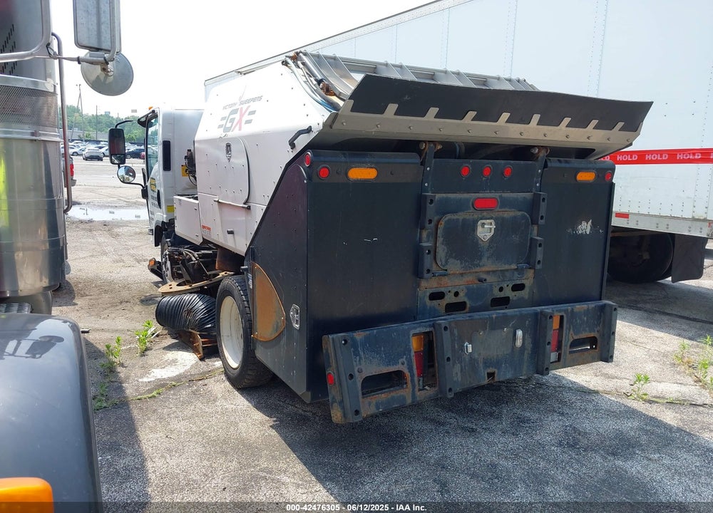 2023 ISUZU NPR HD VIN: 54DC4W1D9PS209205