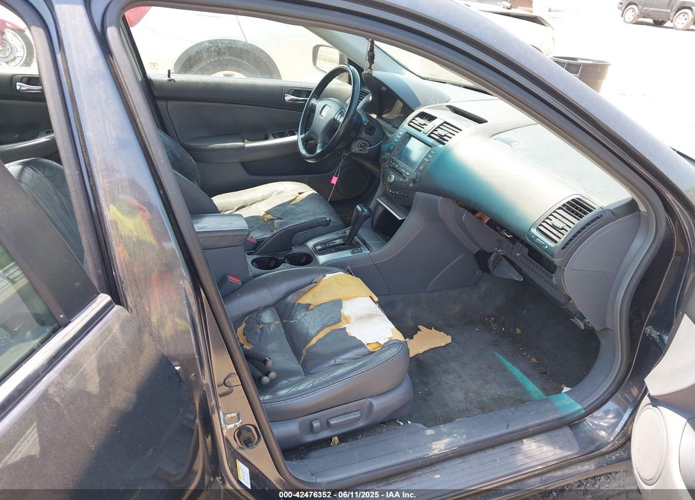 2003 HONDA ACCORD 3.0 EX VIN: 1HGCM66833A055298