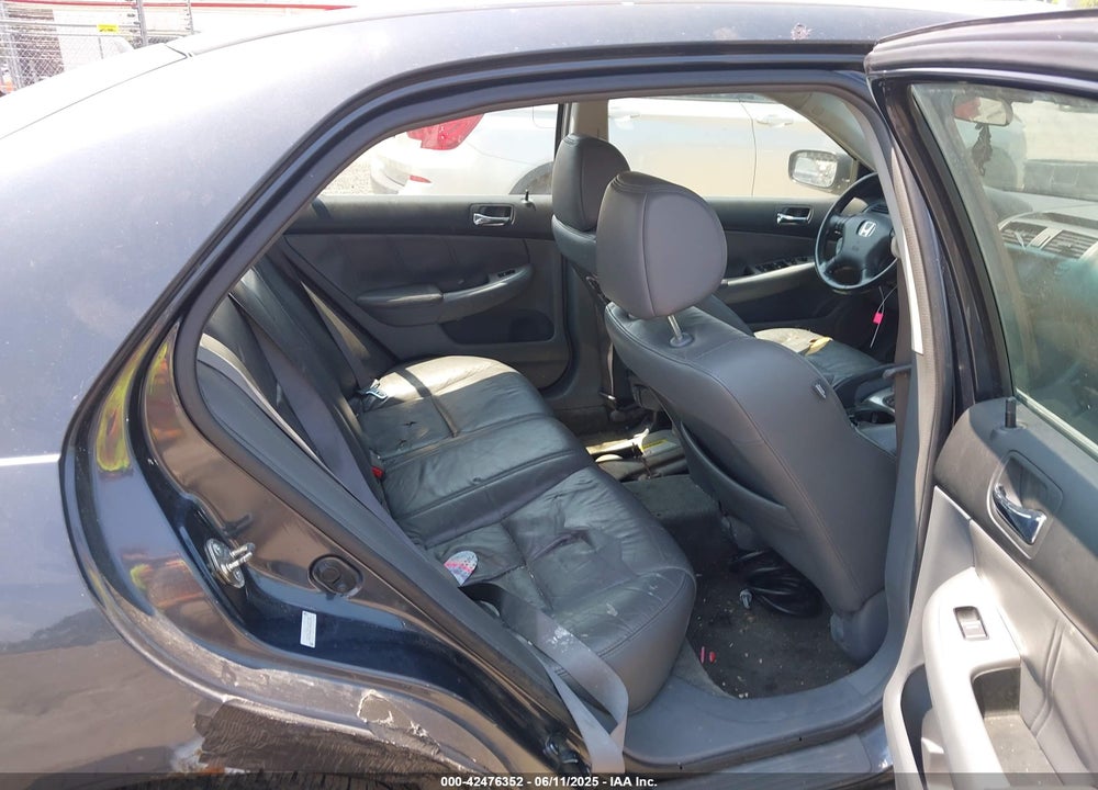 2003 HONDA ACCORD 3.0 EX VIN: 1HGCM66833A055298