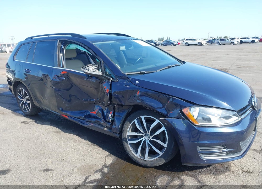 2016 VOLKSWAGEN GOLF SPORTWAGEN TSI LIMITED EDITION VIN: 3VWC17AU5GM520266