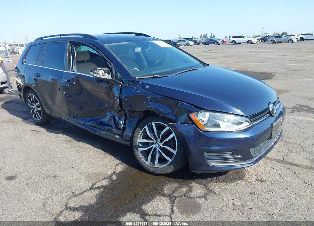 2016 VOLKSWAGEN GOLF SPORTWAGEN TSI LIMITED EDITION VIN: 3VWC17AU5GM520266