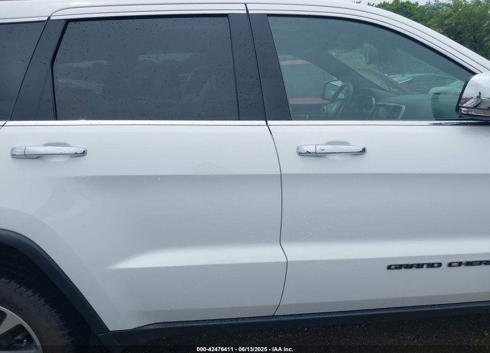 2018 JEEP GRAND CHEROKEE VIN: 1C4RJFBG8JC417240