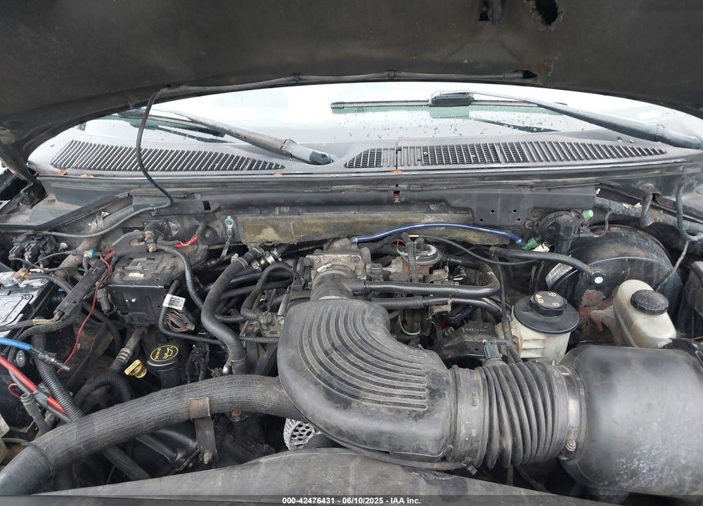 2002 FORD F-150 LARIAT/XLT VIN: 1FTRW08L72KD27457