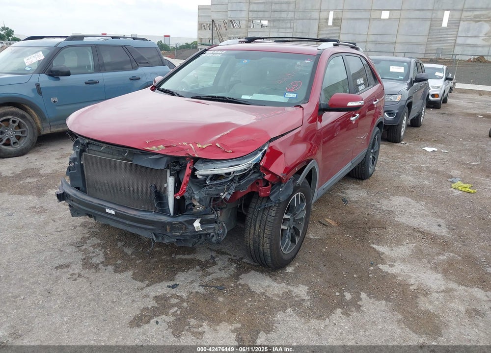 2014 KIA SORENTO VIN: 5XYKT3A68EG479614