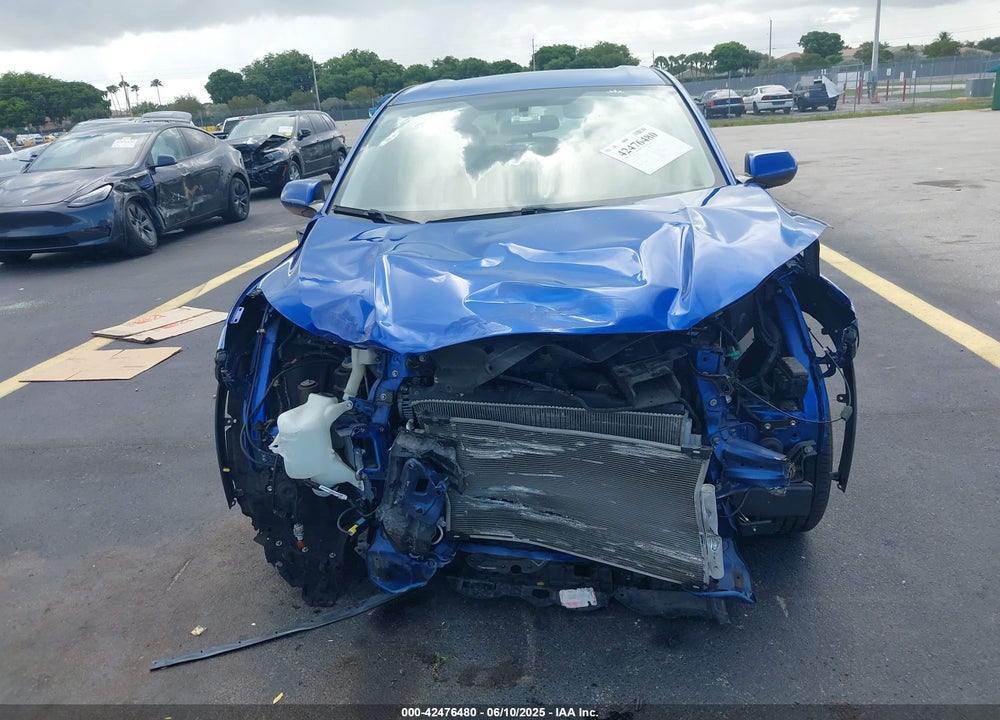 2018 HONDA HR-V VIN: 3CZRU5H33JM711093
