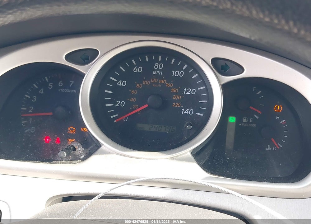 2004 TOYOTA HIGHLANDER V6 VIN: JTEDP21A740038102