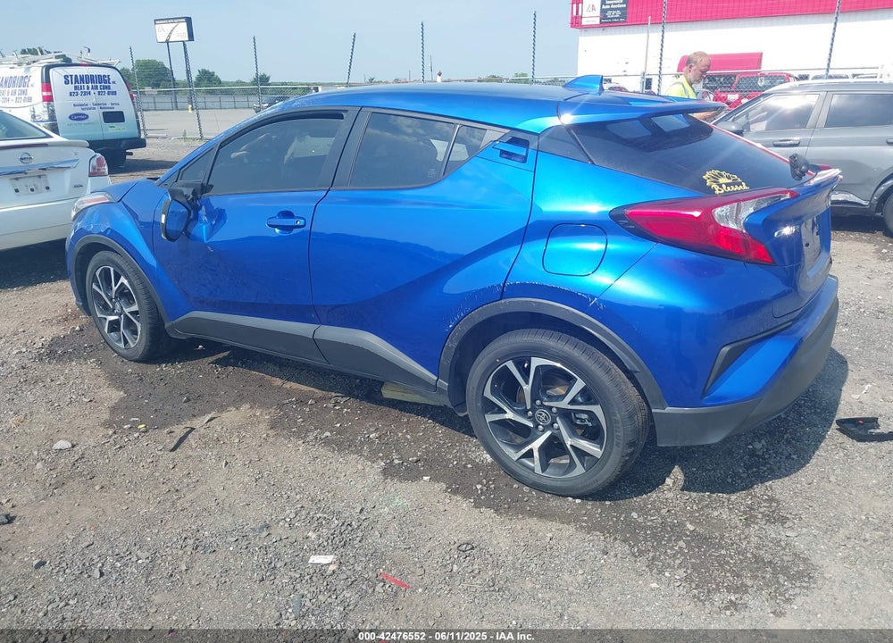 2021 TOYOTA C-HR XLE VIN: JTNKHMBX9M1115355
