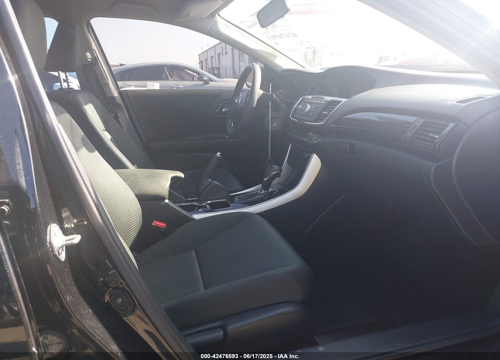 2017 HONDA ACCORD LX VIN: 1HGCR2F39HA080521