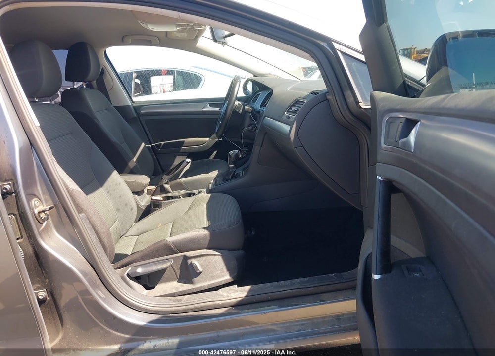 2016 VOLKSWAGEN GOLF VIN: 3VW217AU9GM021997
