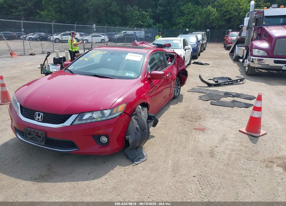 2014 HONDA ACCORD VIN: 1HGCT2B84EA005711