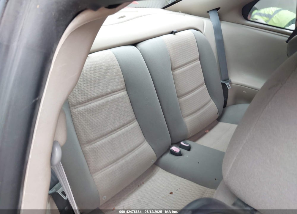 2004 FORD MUSTANG VIN: 1FAFP40694F152143