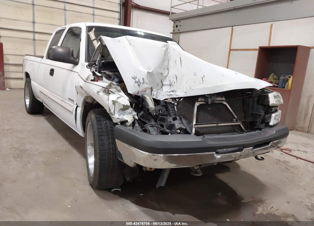 2004 CHEVROLET SILVERADO 1500 LS VIN: 2GCEC19V241101262