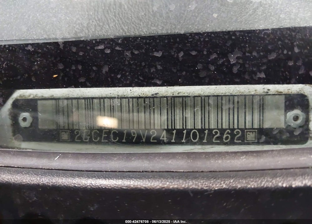 2004 CHEVROLET SILVERADO 1500 LS VIN: 2GCEC19V241101262