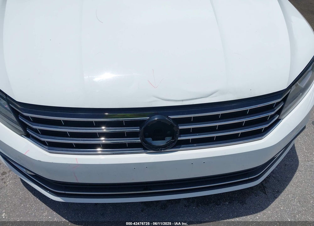 2016 VOLKSWAGEN PASSAT VIN: 1VWAT7A33GC056162