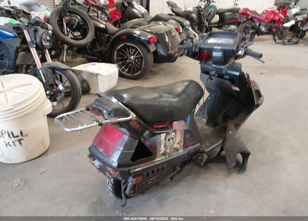 1985 HONDA CH150 VIN: JH2KF0106FK001695