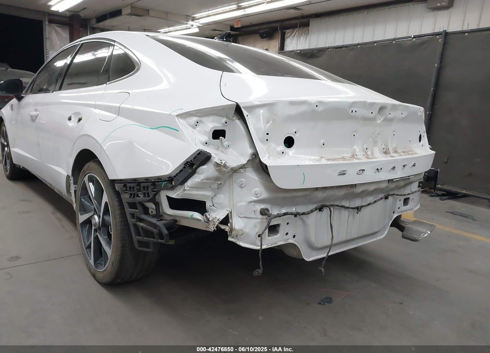 2021 HYUNDAI SONATA VIN: 5NPEJ4J2XMH124120
