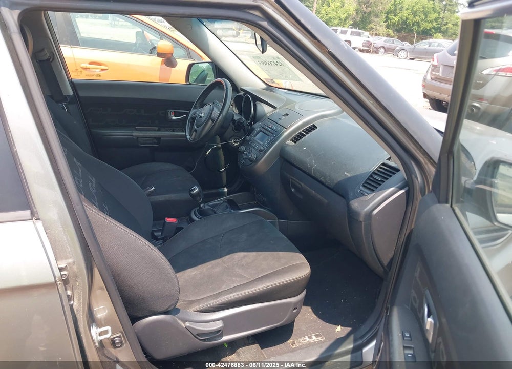 2012 KIA SOUL VIN: KNDJT2A6XC7426381