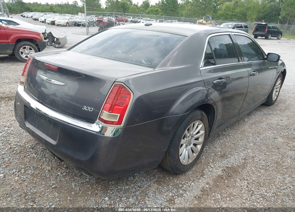 2013 CHRYSLER 300 VIN: 2C3CCAAG4DH588190
