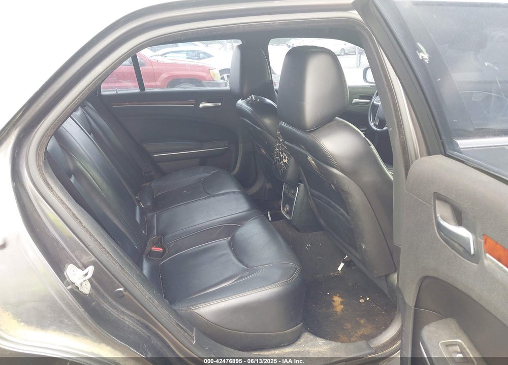 2013 CHRYSLER 300 VIN: 2C3CCAAG4DH588190