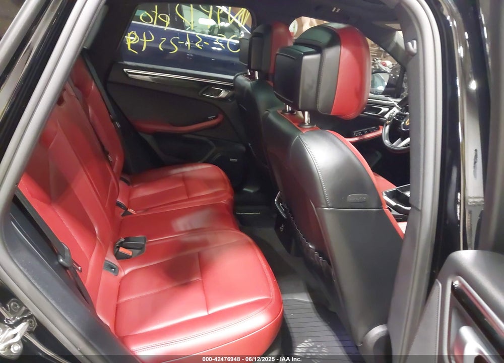 2022 PORSCHE MACAN VIN: WP1AA2A54NLB11338