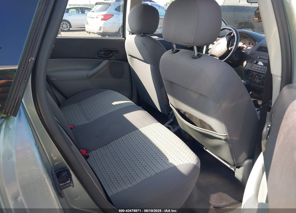 2006 FORD FOCUS ZX4 VIN: 1FAFP34N96W102857