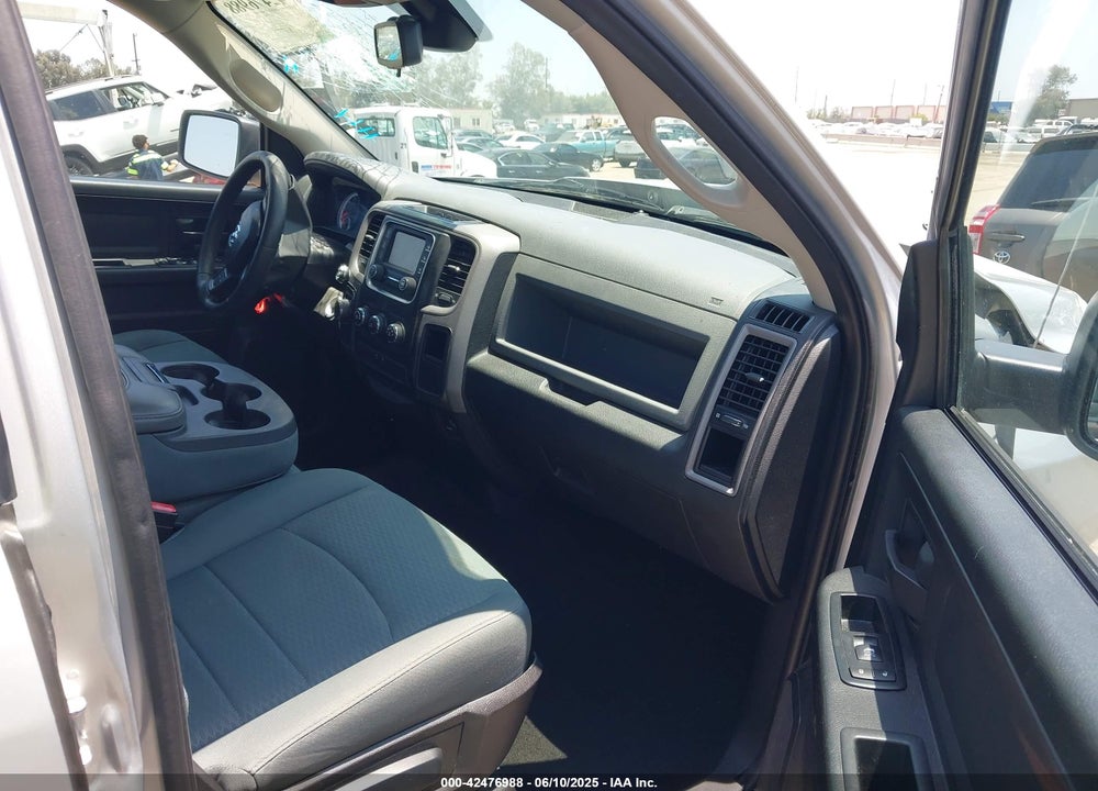 2015 RAM 1500 VIN: 1C6RR6KGXFS605044