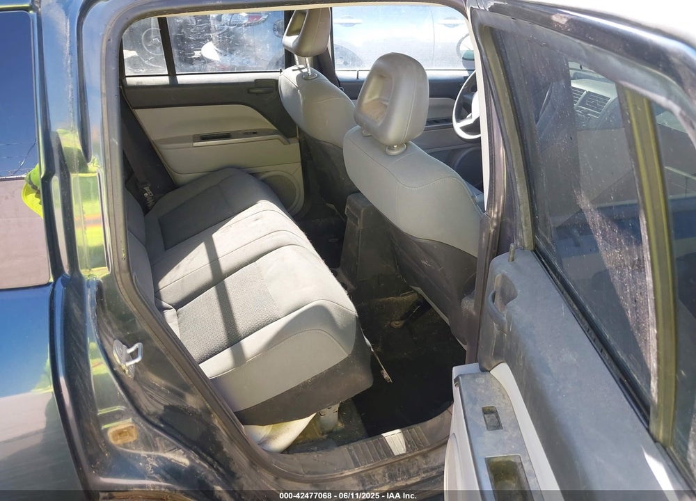 2007 JEEP COMPASS VIN: 1J8FT470X7D340346