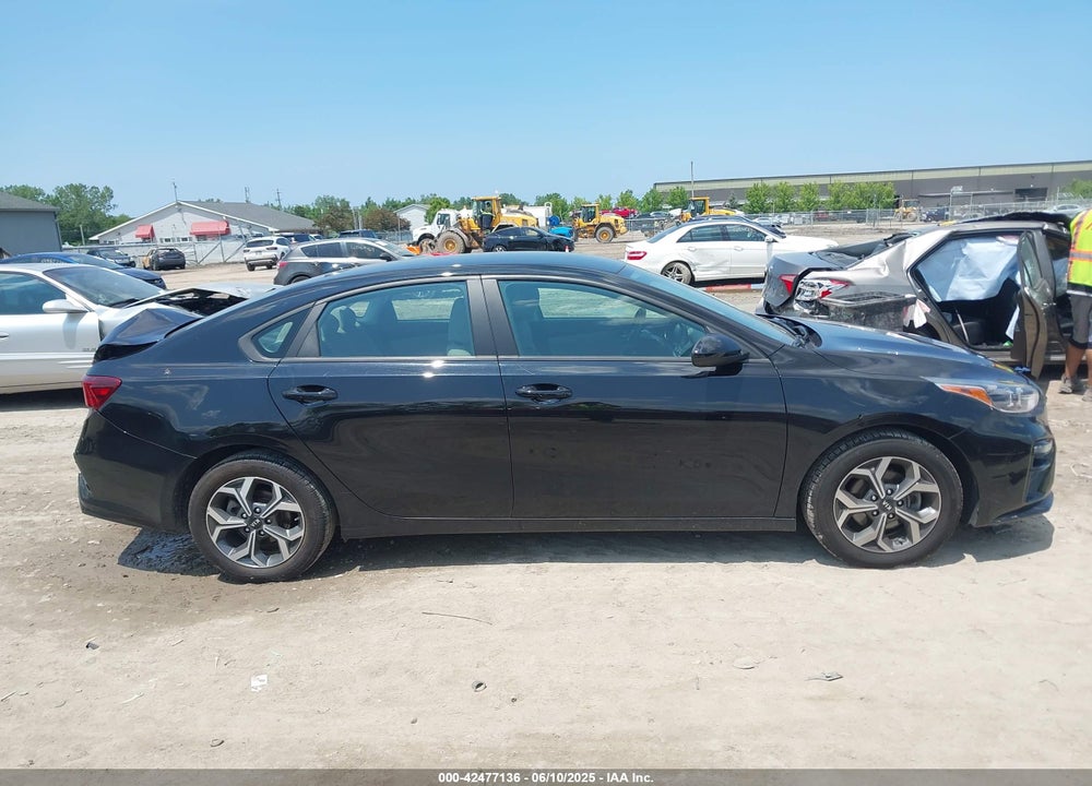 2021 KIA FORTE VIN: 3KPF24AD7ME264763