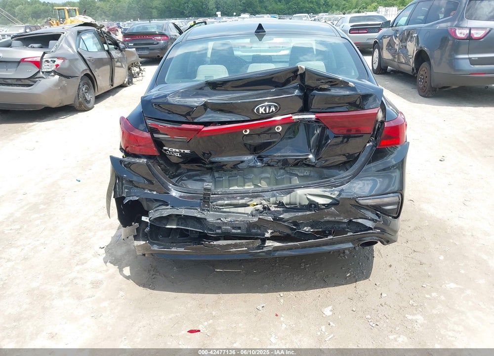 2021 KIA FORTE VIN: 3KPF24AD7ME264763