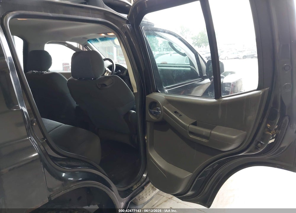 2005 NISSAN XTERRA OFF ROAD VIN: 5N1AN08W75C616827