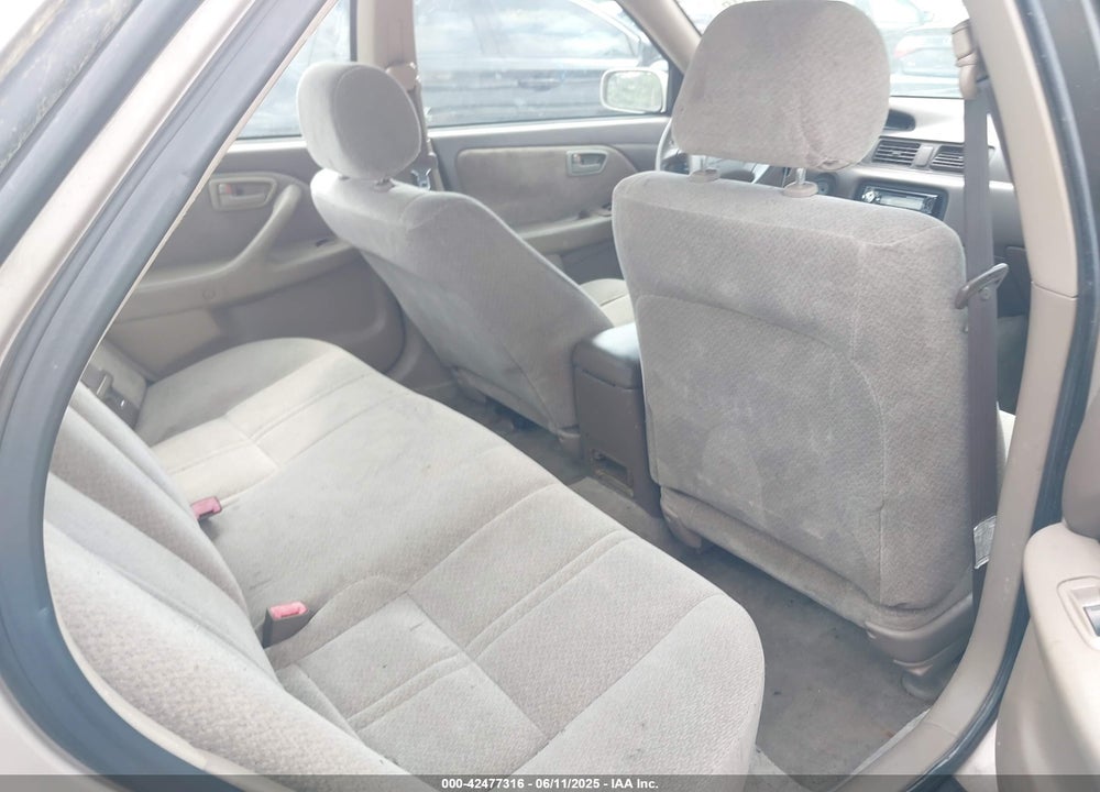 2000 TOYOTA CAMRY LE V6 VIN: 4T1BF22K5YU938013