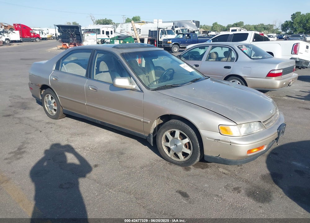 1994 HONDA ACCORD EX VIN: JHMCD5655RC120856