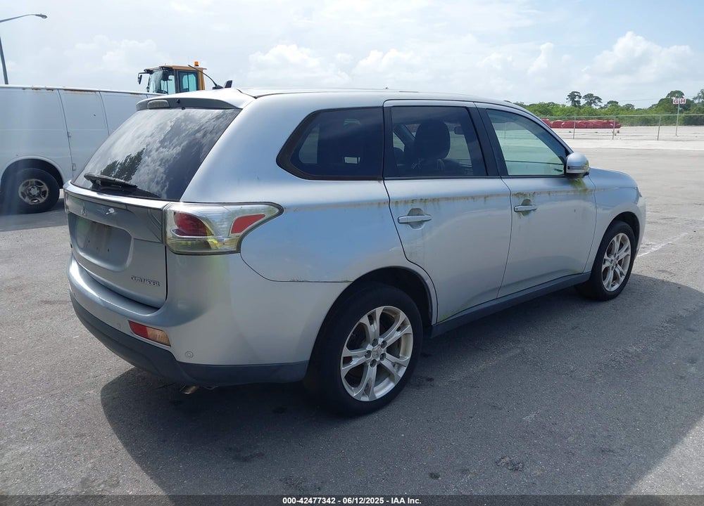 2014 MITSUBISHI OUTLANDER VIN: JA4AD3A35EZ011222