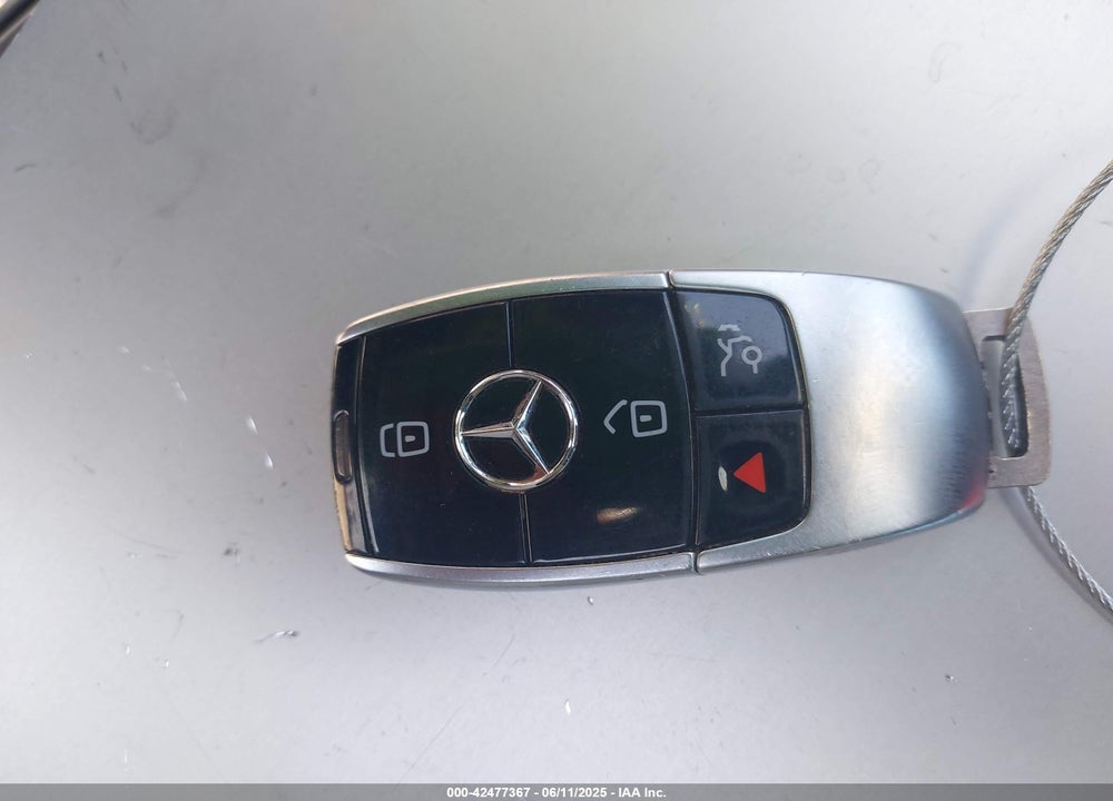 2018 MERCEDES-BENZ E 300 VIN: WDDZF4JB8JA353889