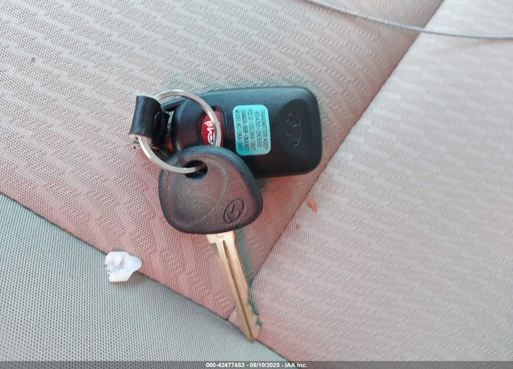 2014 HYUNDAI ELANTRA VIN: 5NPDH4AE8EH479452