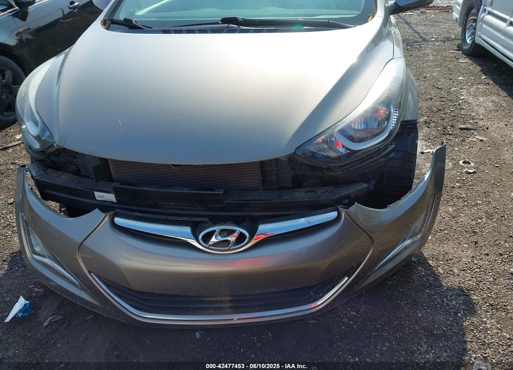 2014 HYUNDAI ELANTRA VIN: 5NPDH4AE8EH479452