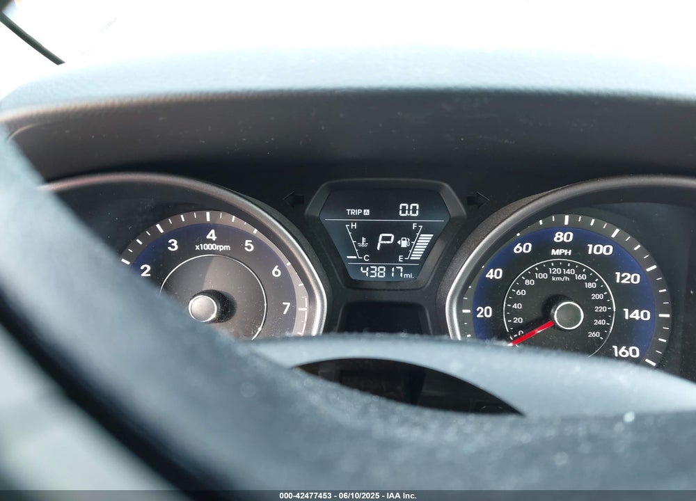 2014 HYUNDAI ELANTRA VIN: 5NPDH4AE8EH479452