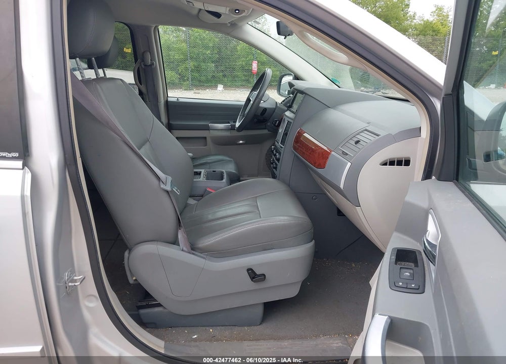 2008 CHRYSLER TOWN & COUNTRY TOURING VIN: 2A8HR54P18R839436