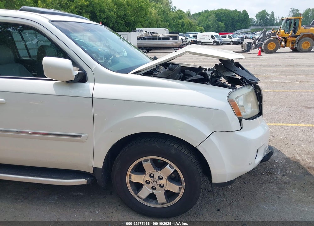 2011 HONDA PILOT VIN: 5FNYF4H96BB082963