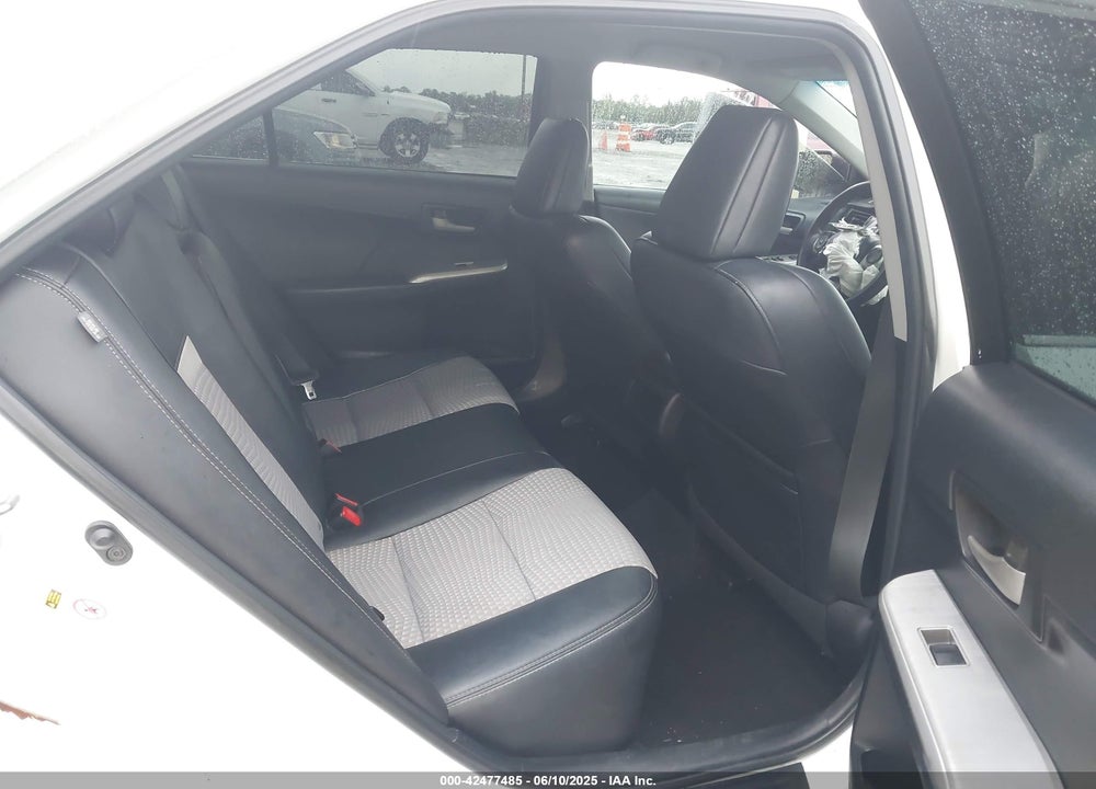 2014 TOYOTA CAMRY SE VIN: 4T1BF1FK8EU832221