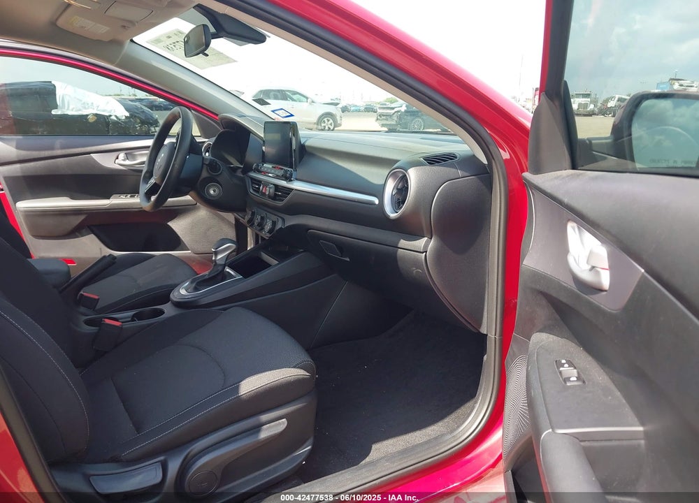 2024 KIA FORTE VIN: 3KPF24AD2RE837236