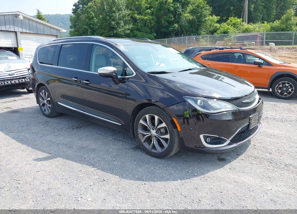2017 CHRYSLER PACIFICA LIMITED VIN: 2C4RC1GG1HR635818