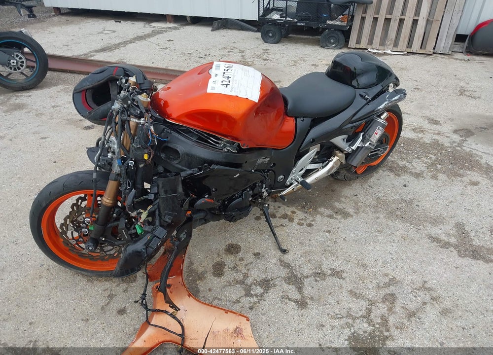 2013 SUZUKI GSX1300 RA VIN: JS1GX72B6D2101615